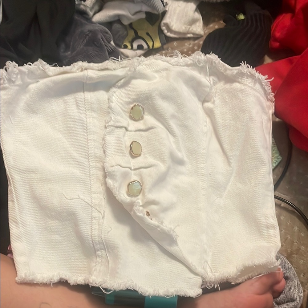 Forever 21 White Frayed Crop Top